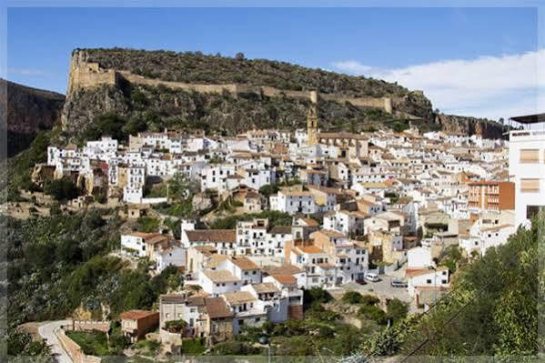 Hostal El Pozo Chulilla Exteriör bild